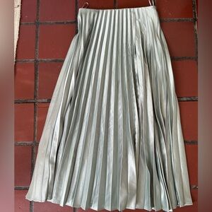 Zara Light Green Pleated Skirt
